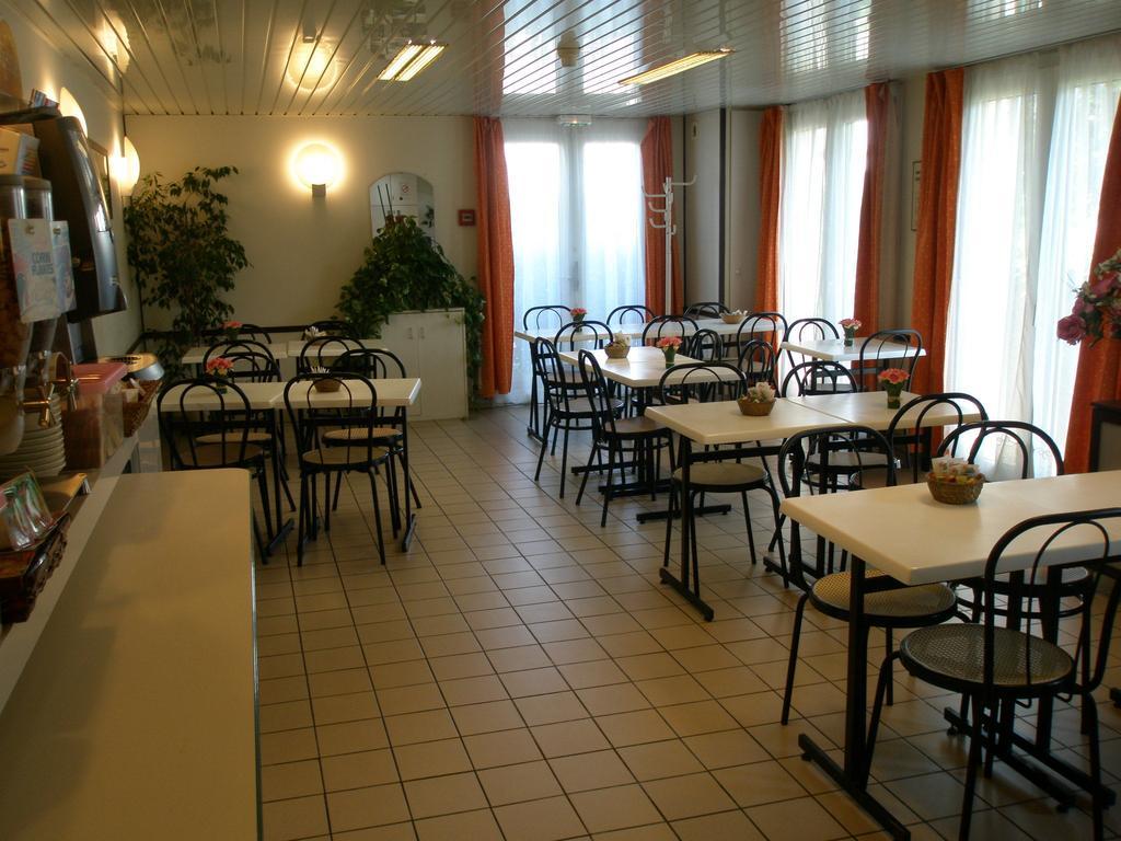 Hotel F1 Lyon Genay Massieux Restaurant foto